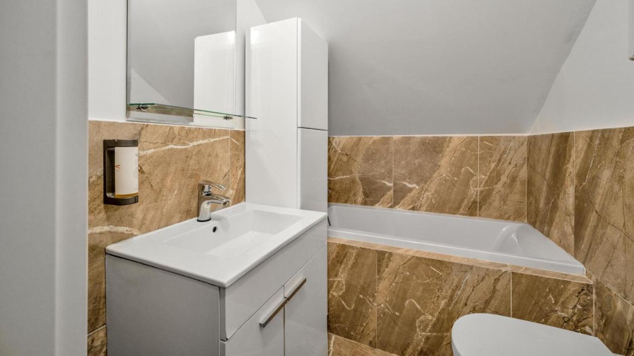 Apartman Blumental Centrum Bratislava Exterior foto